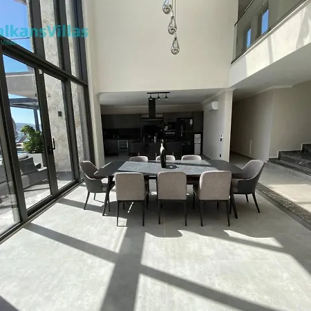 Hotel у побережье калкан 1